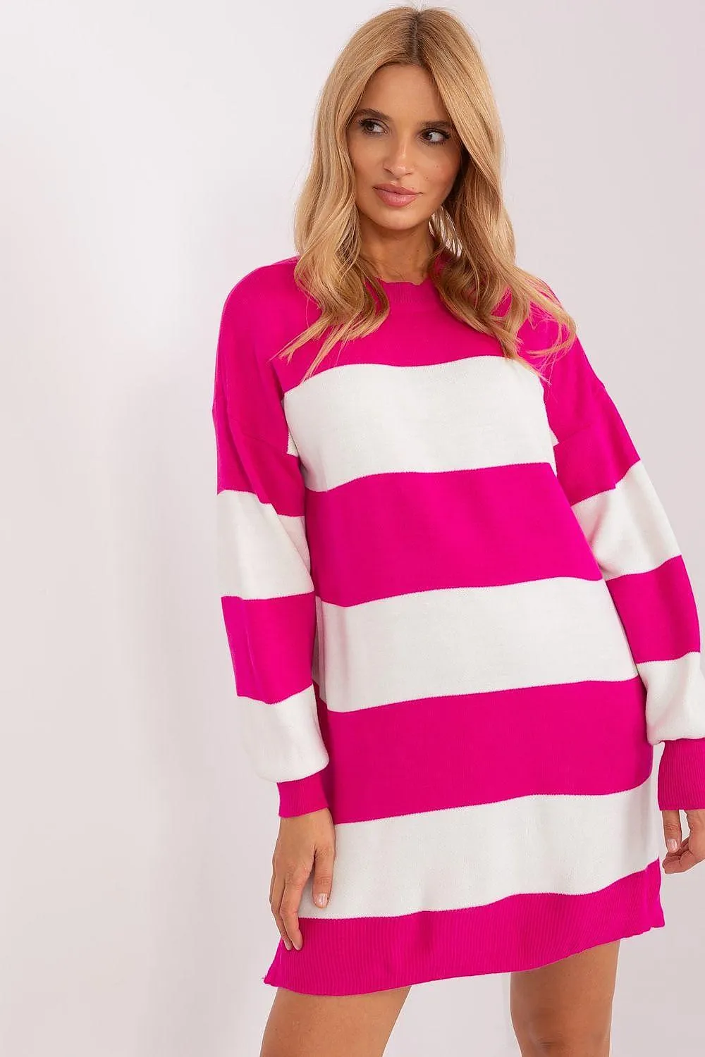 Cozy Chic Striped Acrylic Sweater - A Versatile Wardrobe Staple