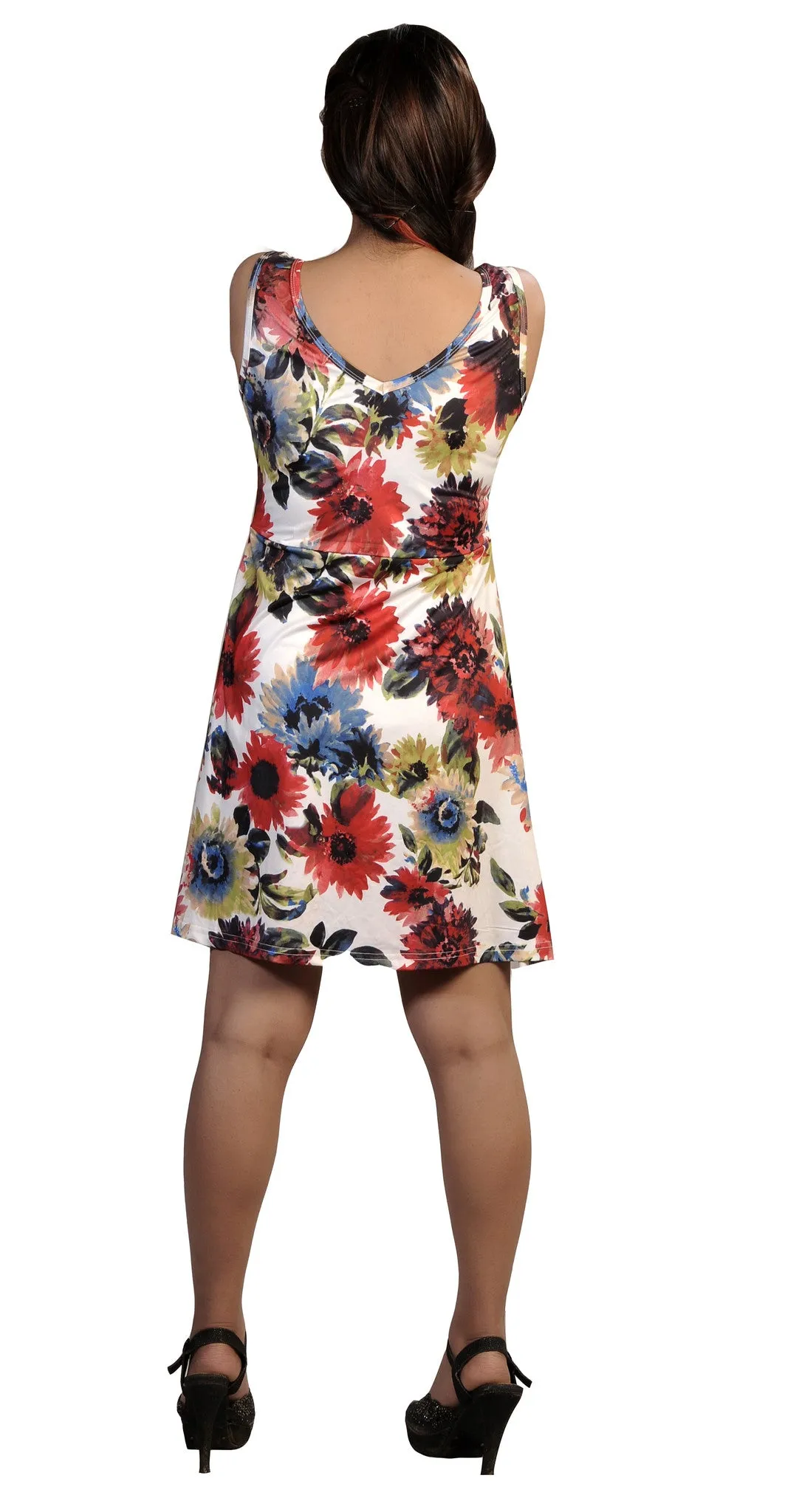 Ladies V-Neck Sleeveless Dress With Flower Print.