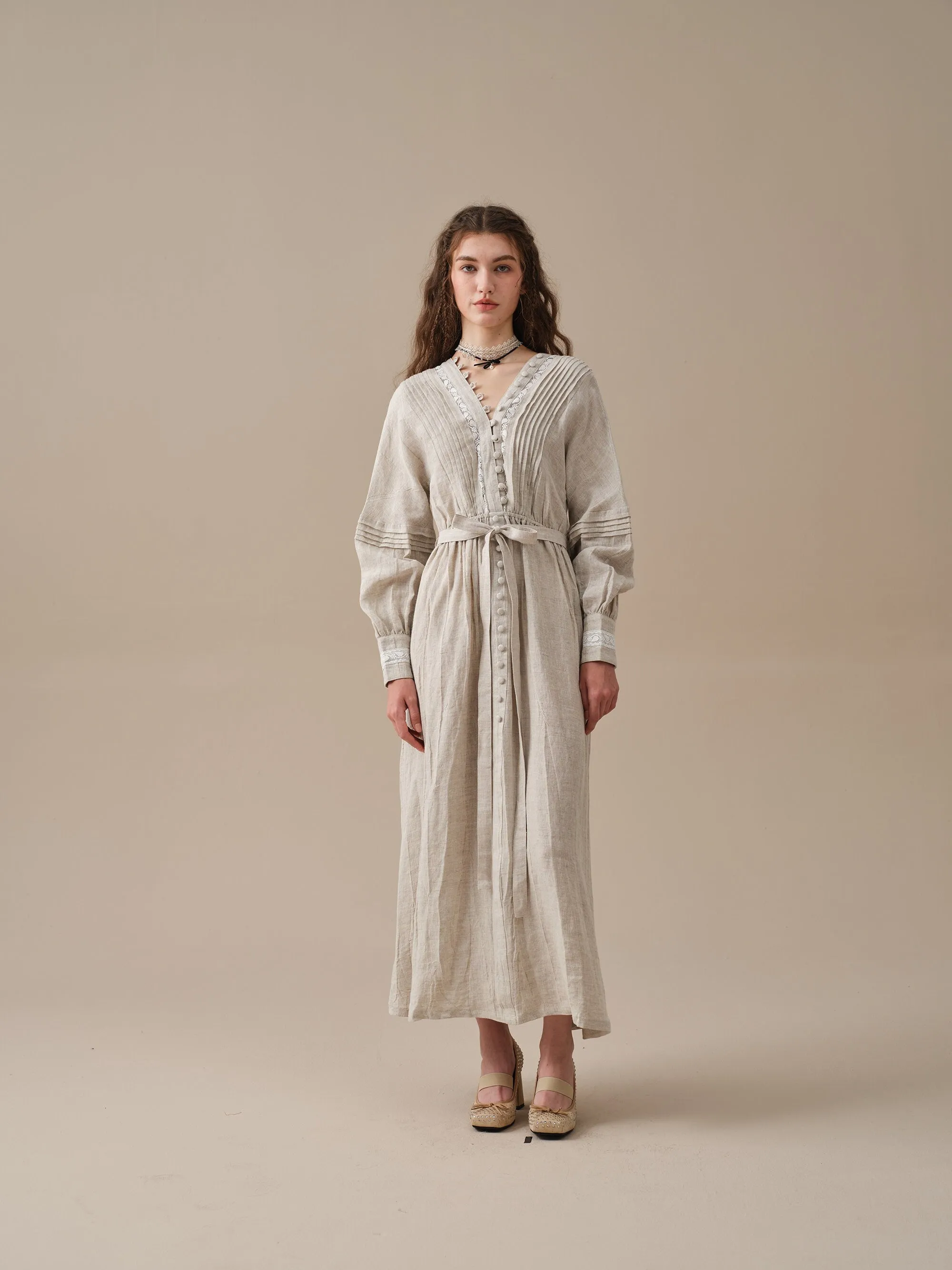 Octavia 17 | pintucked V-neck linen Dress