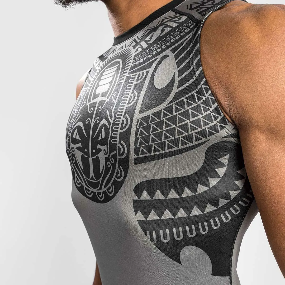 Venum Nakahi Sleeveless Rash Guard