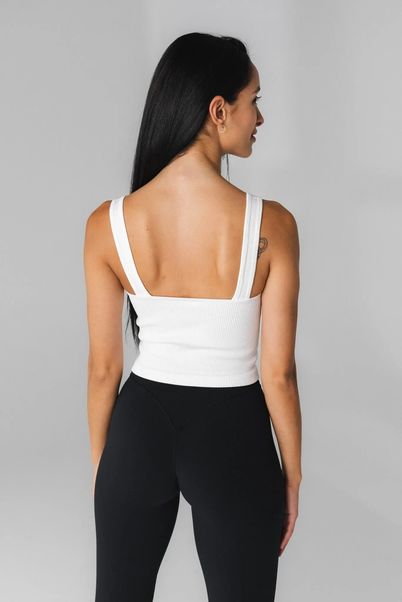 Vitality Synergy® Square Tank - Snow